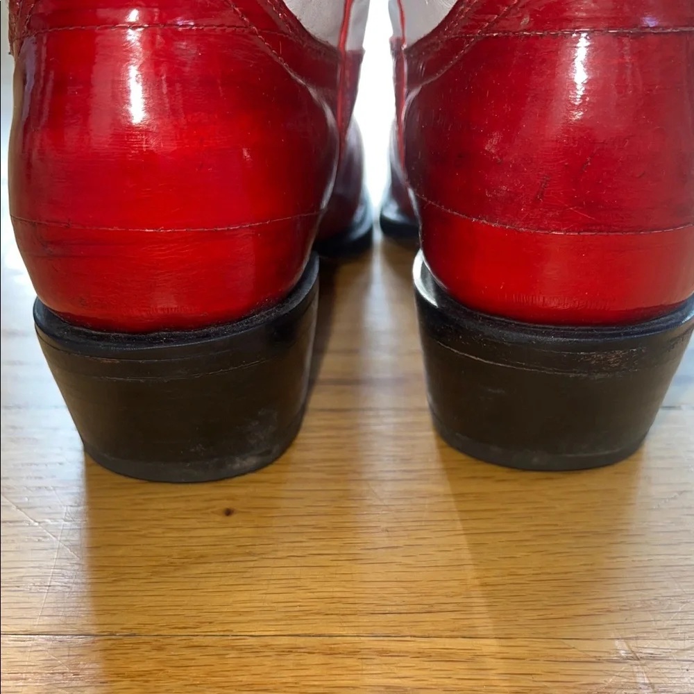 Chic Floral Red and White Heeled Boots - Picture 4 of 8